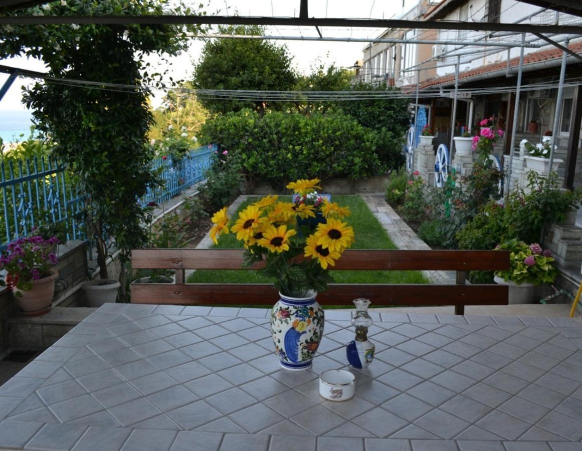Nikos Rooms Kallithea Kallithea  Bagian luar foto