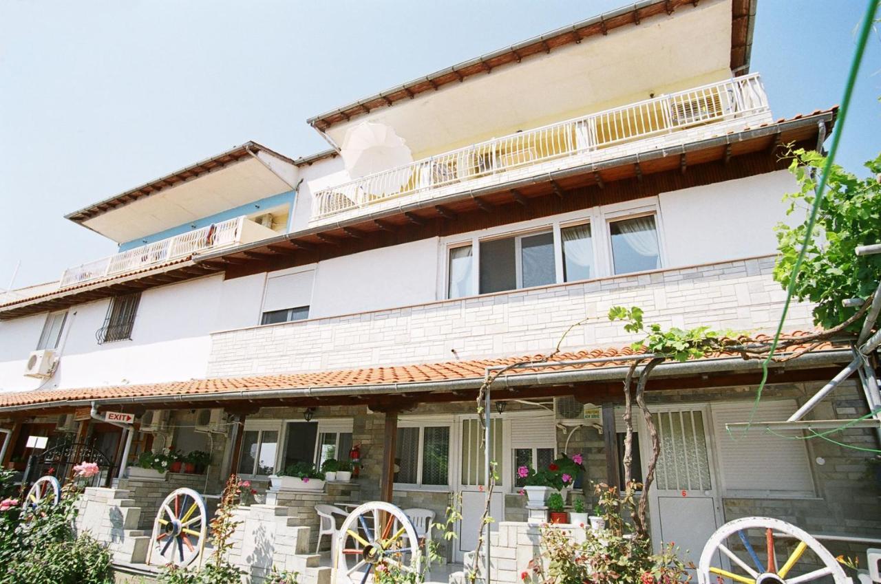 Nikos Rooms Kallithea Kallithea  Bagian luar foto
